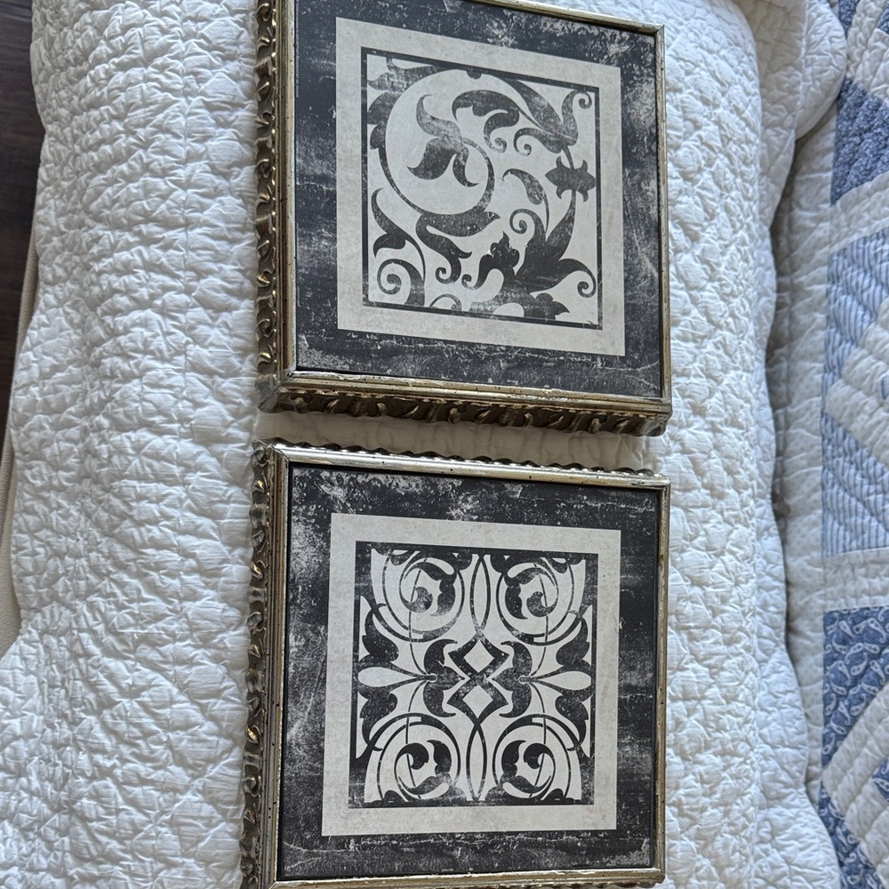 Elegant Black and White Wall Art Set